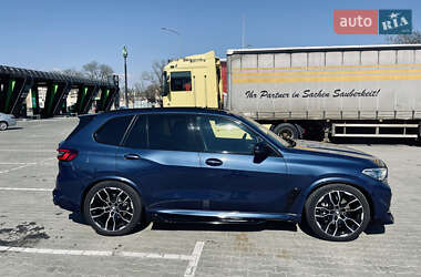 Внедорожник / Кроссовер BMW X5 2022 в 