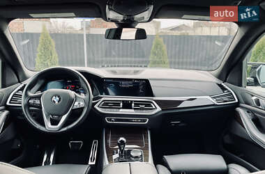 Внедорожник / Кроссовер BMW X5 2022 в 