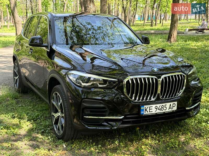 Внедорожник / Кроссовер BMW X5 2022 в Днепре