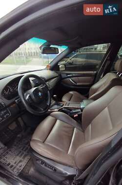 Позашляховик / Кросовер BMW X5 2002 в 