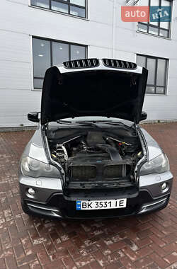 Позашляховик / Кросовер BMW X5 2008 в 