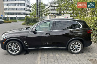 Внедорожник / Кроссовер BMW X5 2021 в 