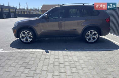 Позашляховик / Кросовер BMW X5 2010 в 