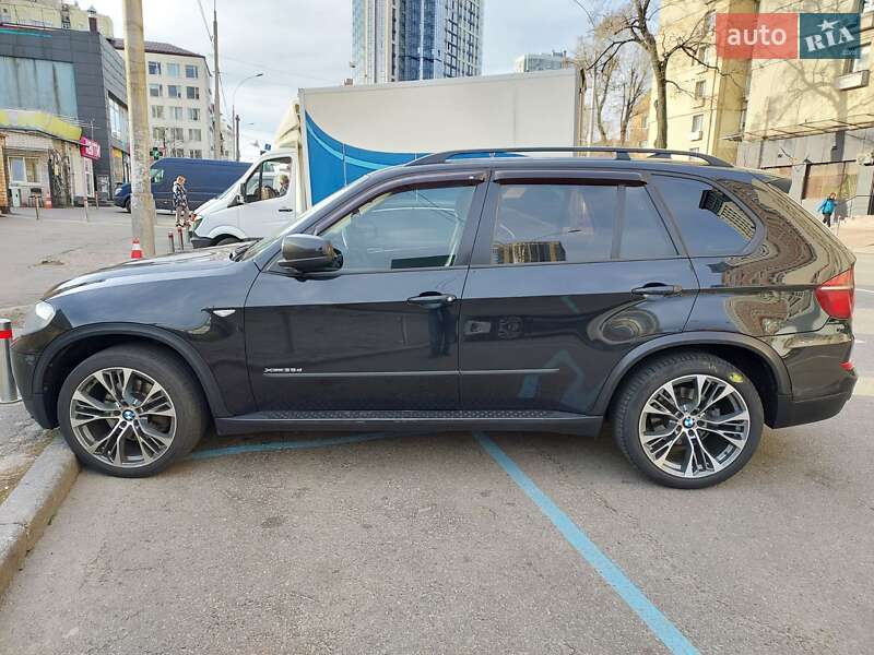 Внедорожник / Кроссовер BMW X5 2010 в 