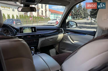 Позашляховик / Кросовер BMW X5 2014 в 