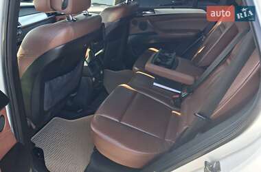 Позашляховик / Кросовер BMW X5 2011 в 