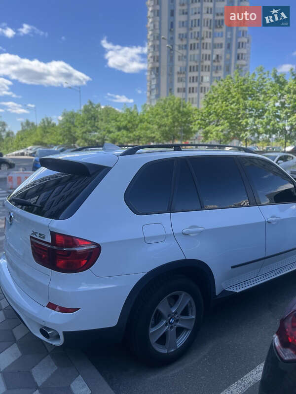 Внедорожник / Кроссовер BMW X5 2012 в Киеве