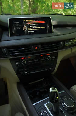 Позашляховик / Кросовер BMW X5 2015 в 