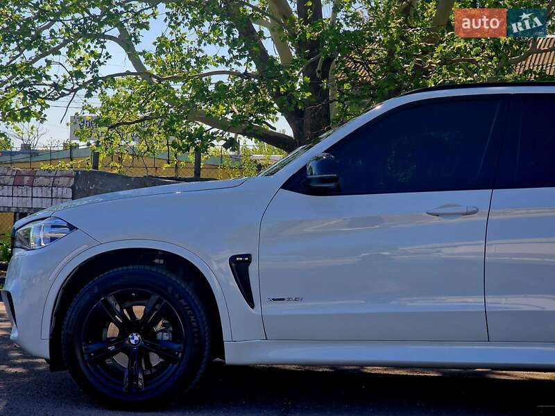 Позашляховик / Кросовер BMW X5 2015 в Миколаєві