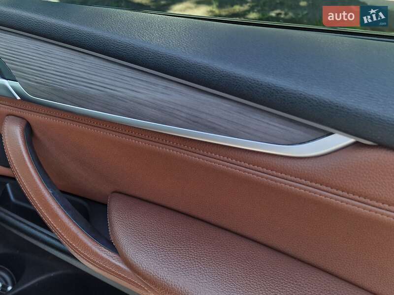 Позашляховик / Кросовер BMW X5 2015 в Миколаєві