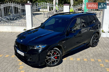 Позашляховик / Кросовер BMW X5 2022 в 