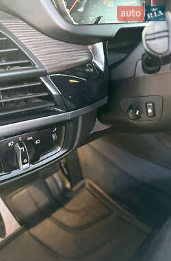 Внедорожник / Кроссовер BMW X5 2017 в 