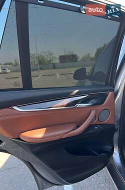 Внедорожник / Кроссовер BMW X5 2015 в 