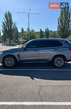 Внедорожник / Кроссовер BMW X5 2015 в 