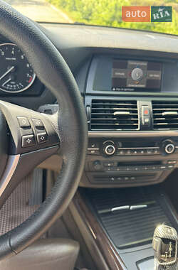 Позашляховик / Кросовер BMW X5 2009 в 