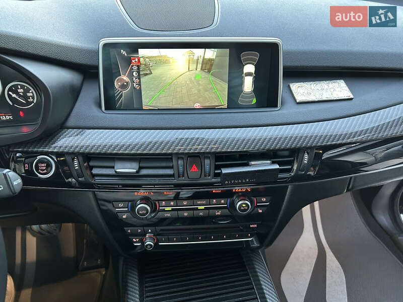 Внедорожник / Кроссовер BMW X5 2015 в Ровно