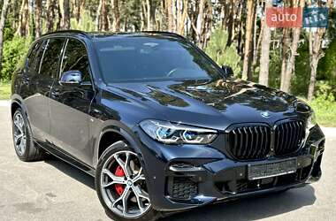 Позашляховик / Кросовер BMW X5 2022 в 