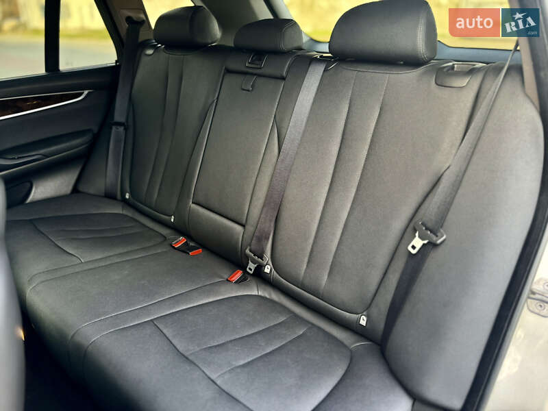 Позашляховик / Кросовер BMW X5 2015 в Львові