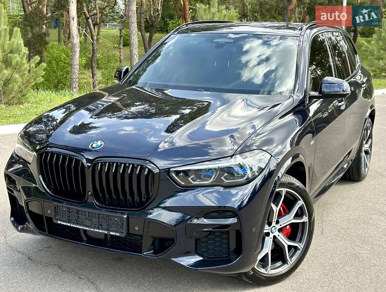 Внедорожник / Кроссовер BMW X5 2022 в Киеве