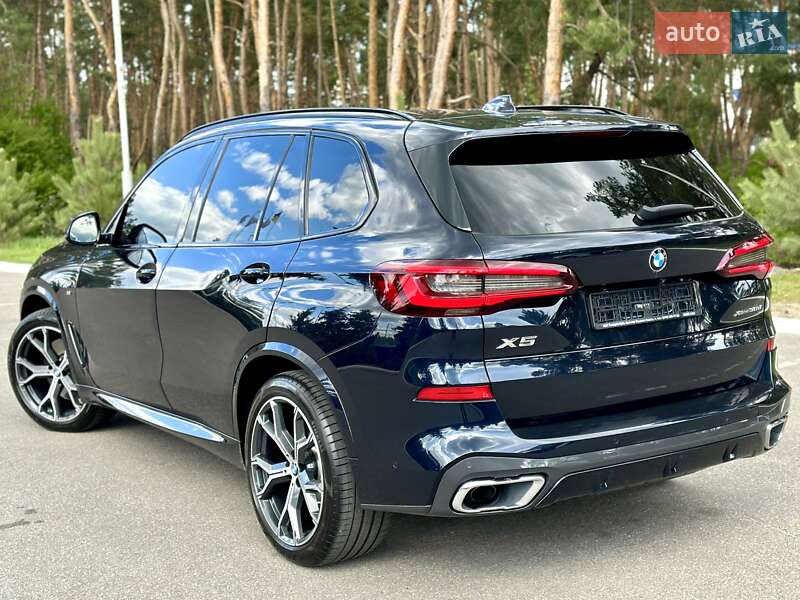 Внедорожник / Кроссовер BMW X5 2022 в Киеве