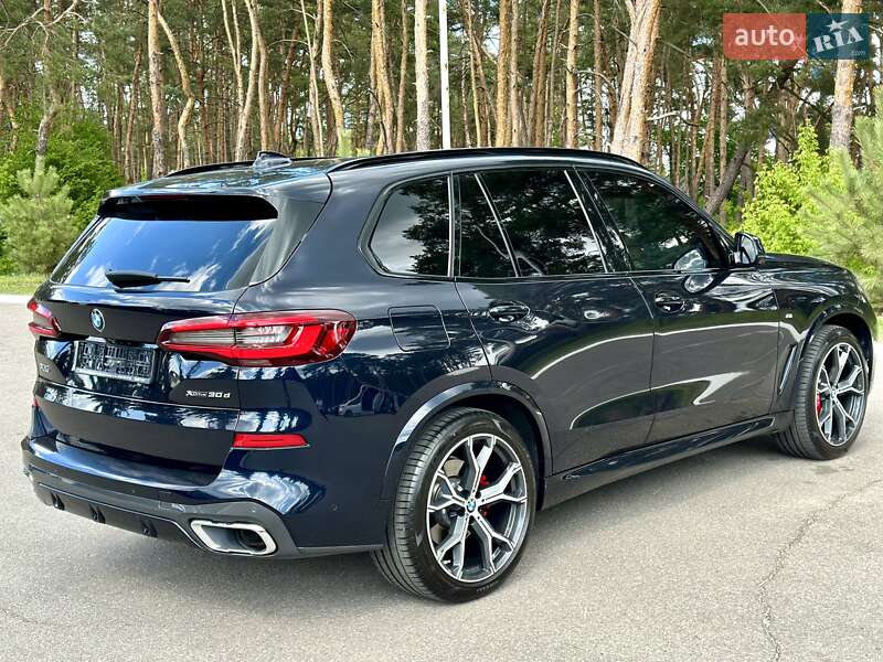 Внедорожник / Кроссовер BMW X5 2022 в Киеве