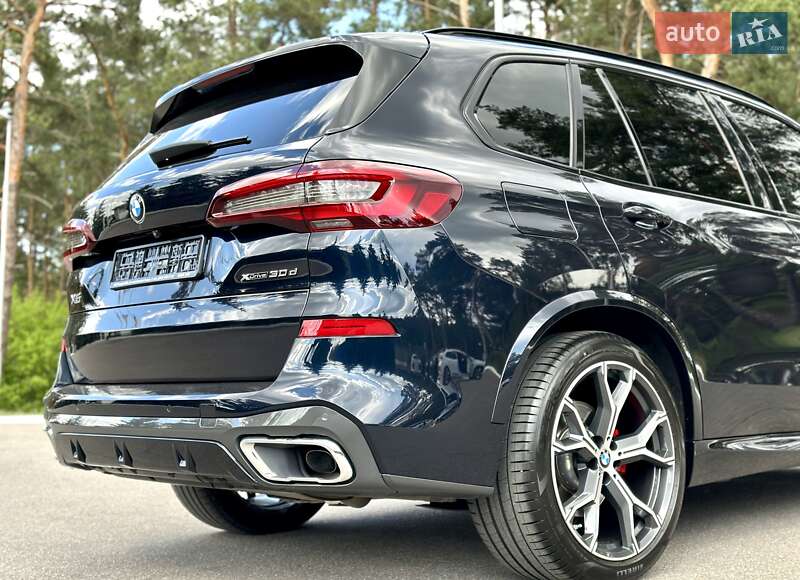 Внедорожник / Кроссовер BMW X5 2022 в Киеве