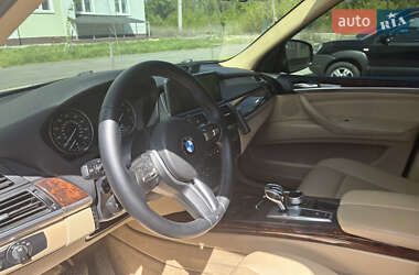 Позашляховик / Кросовер BMW X5 2013 в 