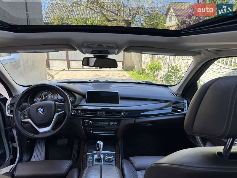Внедорожник / Кроссовер BMW X5 2016 в Дубно