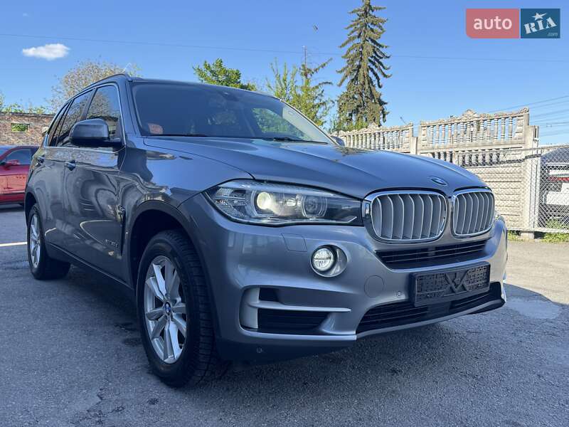 Позашляховик / Кросовер BMW X5 2015 в 