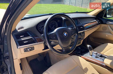 Внедорожник / Кроссовер BMW X5 2009 в 