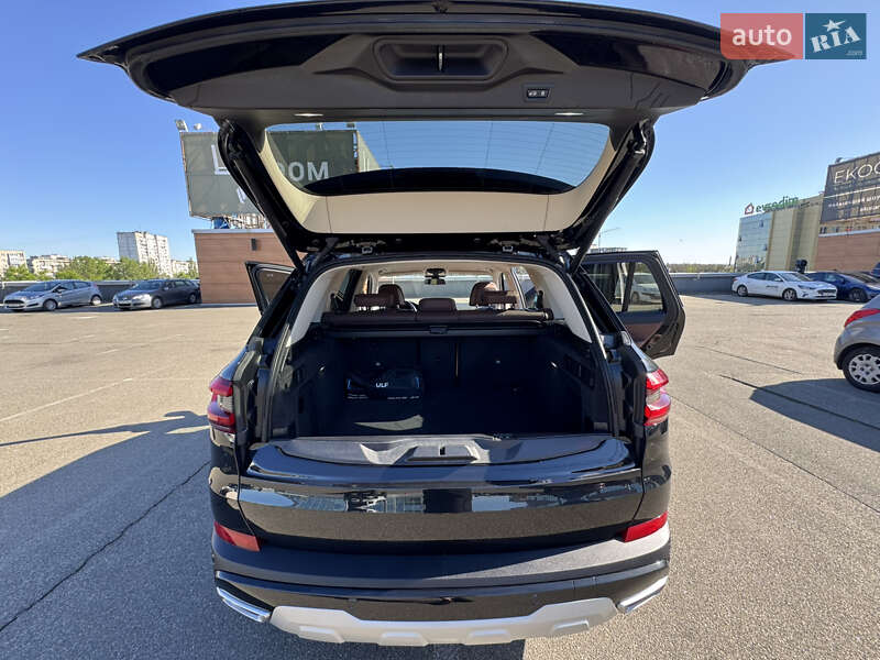 Внедорожник / Кроссовер BMW X5 2021 в Киеве