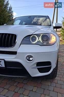 Позашляховик / Кросовер BMW X5 2012 в 