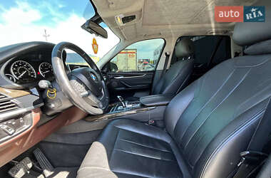 Внедорожник / Кроссовер BMW X5 2015 в 