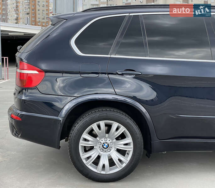 Позашляховик / Кросовер BMW X5 2009 в Києві