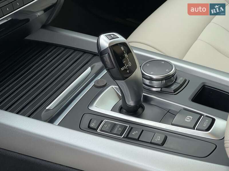 Позашляховик / Кросовер BMW X5 2015 в Ужгороді