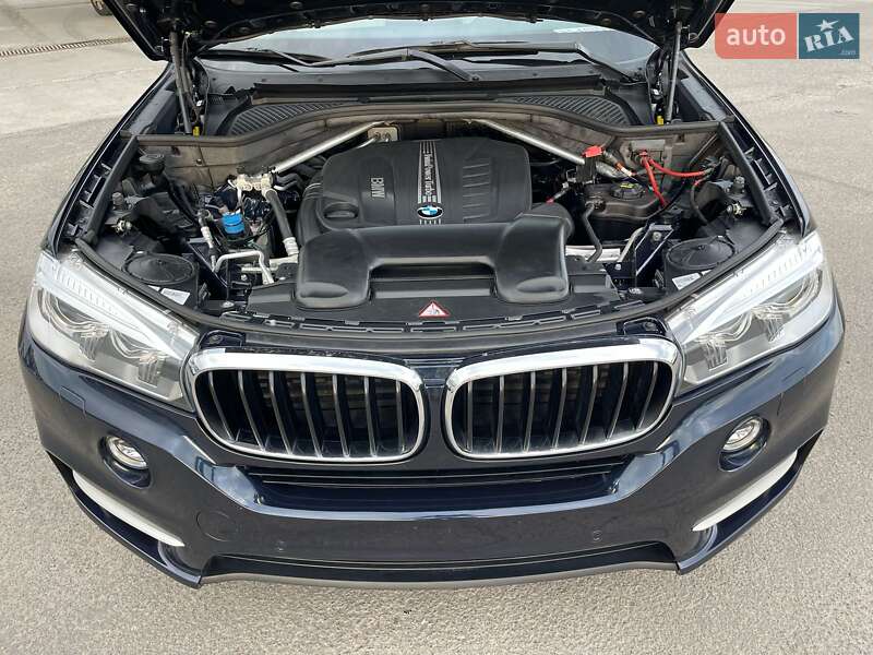 Позашляховик / Кросовер BMW X5 2015 в Ужгороді