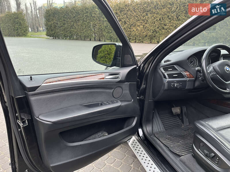 Позашляховик / Кросовер BMW X5 2012 в Львові