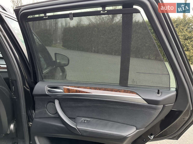 Позашляховик / Кросовер BMW X5 2012 в Львові