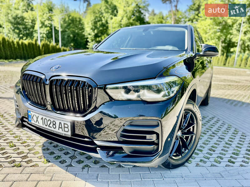Внедорожник / Кроссовер BMW X5 2021 в Харькове
