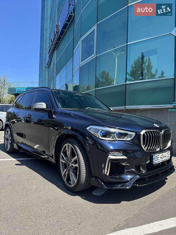Внедорожник / Кроссовер BMW X5 2018 в 