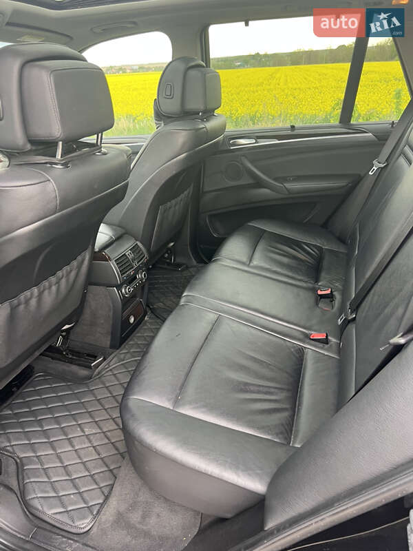 Позашляховик / Кросовер BMW X5 2009 в Вінниці