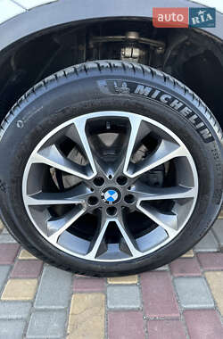 Позашляховик / Кросовер BMW X5 2013 в 