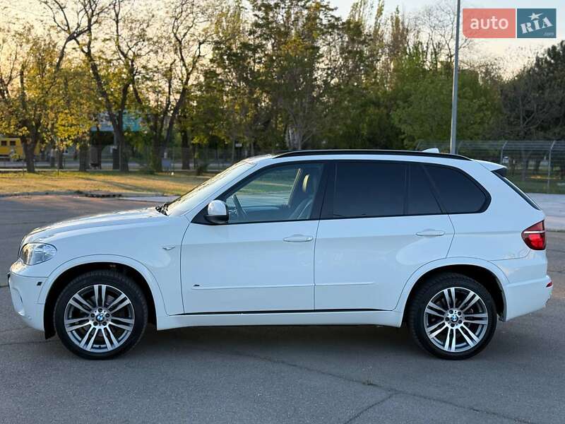 Позашляховик / Кросовер BMW X5 2011 в Миколаєві