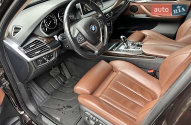 Позашляховик / Кросовер BMW X5 2015 в 