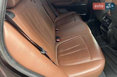 Позашляховик / Кросовер BMW X5 2015 в 