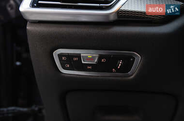 Внедорожник / Кроссовер BMW X5 2021 в 