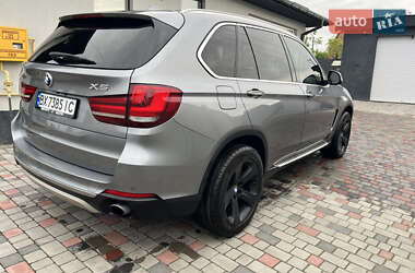 Позашляховик / Кросовер BMW X5 2013 в 