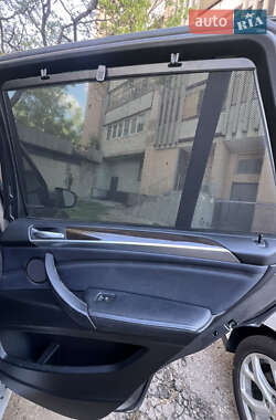 Позашляховик / Кросовер BMW X5 2011 в 