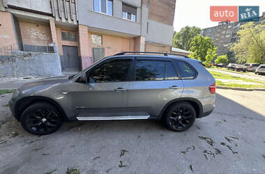 Позашляховик / Кросовер BMW X5 2011 в 