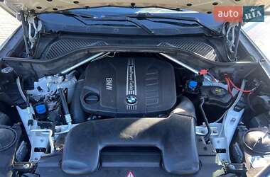 Позашляховик / Кросовер BMW X5 2015 в 
